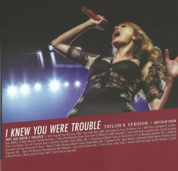 Taylor Swift - Red (Taylor's Version)-11