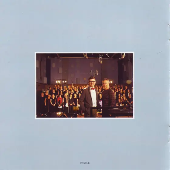 Gary Barlow & The Commonwealth Band - Sing-13