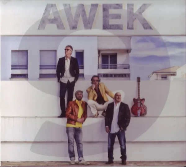 Awek (3) - 9-0