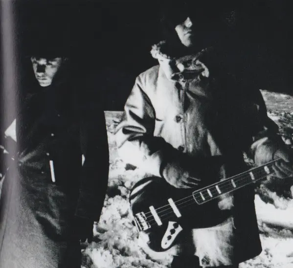 U2 - War-22