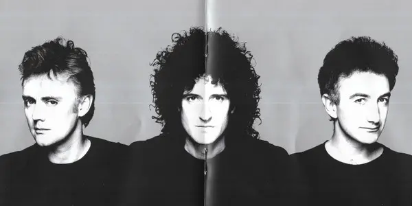 Queen - Greatest Hits I II & III (The Platinum Collection)-40