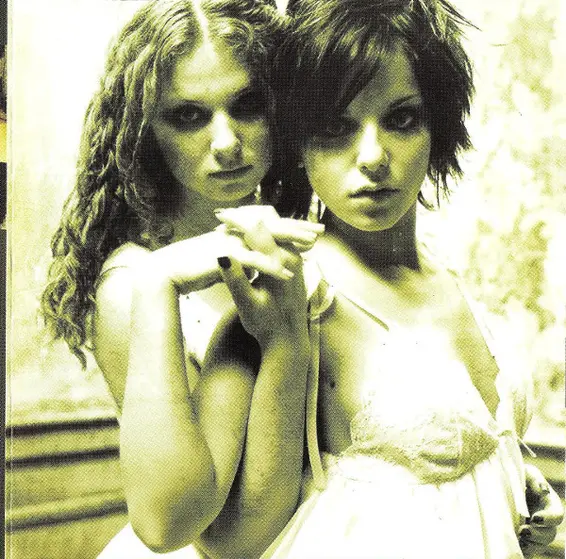 t.A.T.u. - 200 KM/H In The Wrong Lane-11