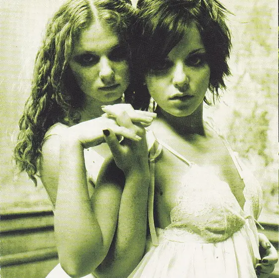 t.A.T.u. - 200 KM/H In The Wrong Lane-3