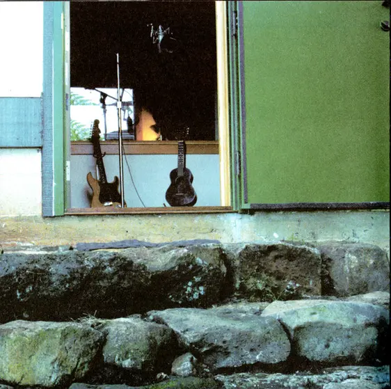 Jack Johnson - On And On-13