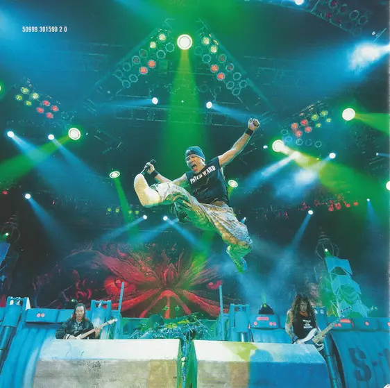 Iron Maiden - En Vivo!-28
