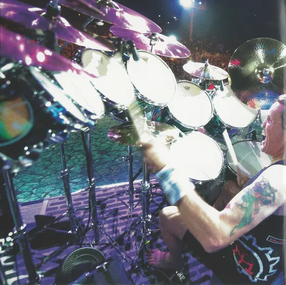 Iron Maiden - En Vivo!-12