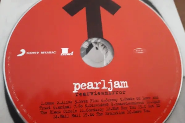 Pearl Jam - Rearviewmirror (Greatest Hits 1991-2003)-2