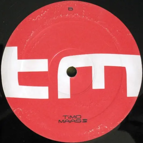 Timo Maas Feat. MC Chickaboo - Shifter-3