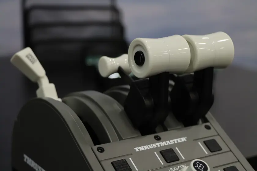 THRUSTMASTER TCA QUADRANT BOEING EDITION-6