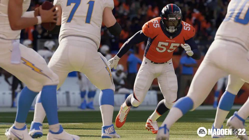 Madden 22 (Playstation 5)-2