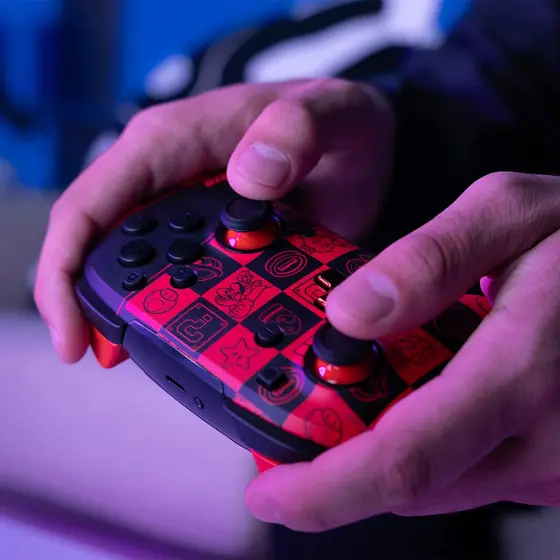 PDP SWITCH REMATCH WIRELESS CONTROLLER - SUPER ICONS GLOW IN THE DARK-9