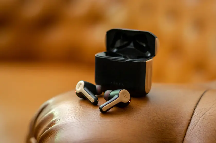 HOUSE OF MARLEY REBEL SIGNATURE BLACK TRUE WIRELESS EARBUDS-5