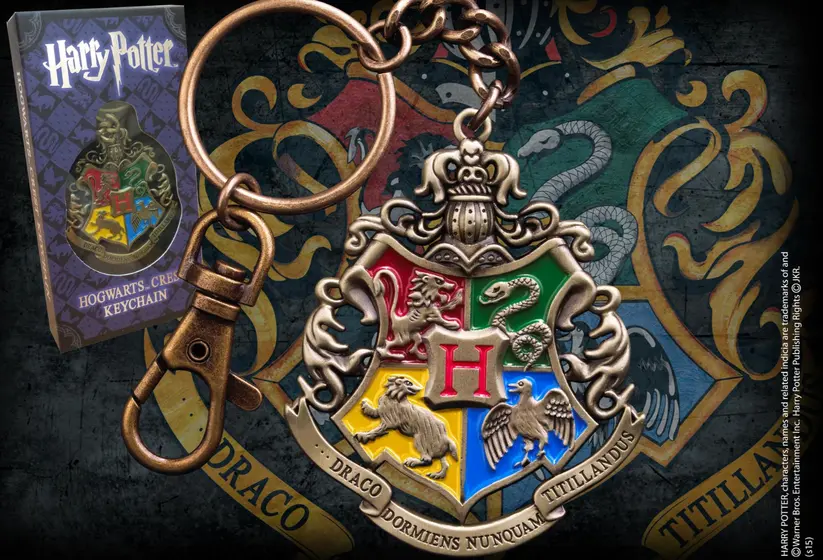 NOBLE COLLECTION Harry Potter Hogwarts crest keychain-0