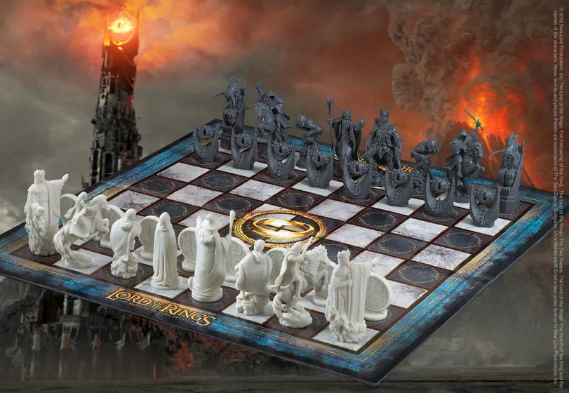 NOBLE COLLECTION - THE LORD OF THE RINGS - GIFTS - BATTLE FOR MIDDLE-EARTH CHESS-0