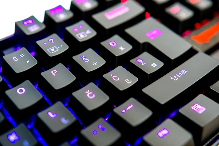KEYBOARD - REDRAGON KUMARA K552RGB-1 RGB MECHANICAL SLO/CRO LAYOUT-6