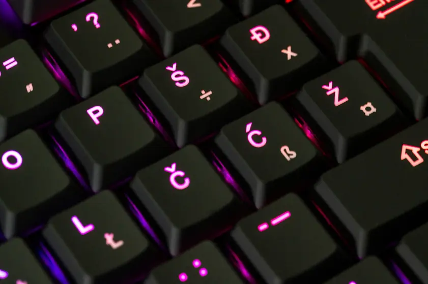 KEYBOARD - REDRAGON HORUS K619-RGB WIRED RED SWITCH SLO/CRO LAYOUT-1