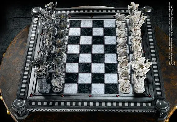 NOBLE COLLECTION - HARRY POTTER - COLLECTABLES - FINAL CHALLENGE CHESS SET-2