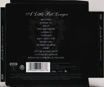 Jonas Brothers - A Little Bit Longer-3