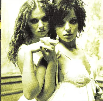 t.A.T.u. - 200 KM/H In The Wrong Lane-11
