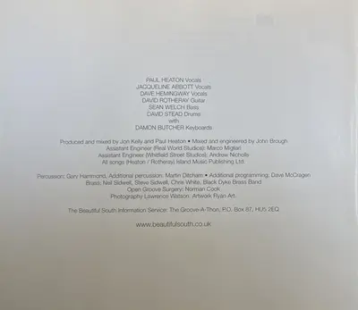 The Beautiful South - Painting It Red-23