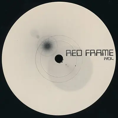 Thomas & Barratt - Red Frame 4
