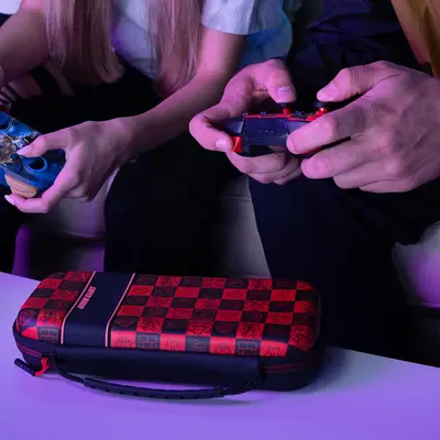 PDP SWITCH TRAVEL CASE PLUS - MARIO ICON GLOW IN THE DARK-6