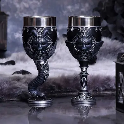 NEMESIS NOW Pawzuph goblet-7