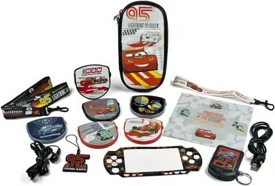 ACCESSORIES KIT - CARS 2 16-IN-1 PSP